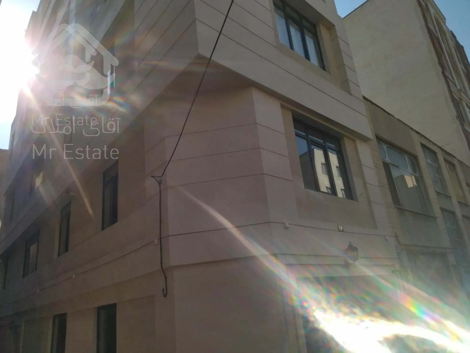 75 متر   تکواحدی  نوساز   دونبش   شمال ستارخان