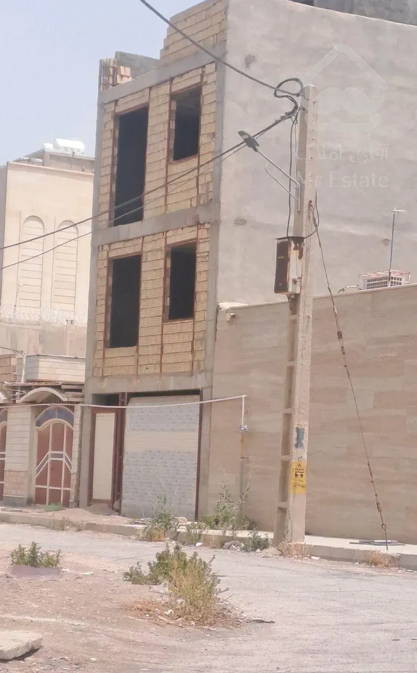 فروش آپارتمان ۳۲۰ متری ۵ خوابه طبقه ۳