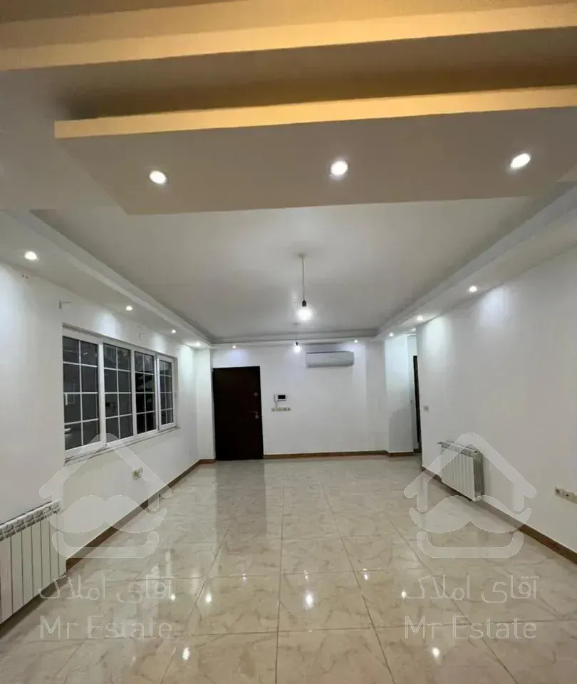 فروش تک واحدی شیک و کم واحد چسبیده به استخر