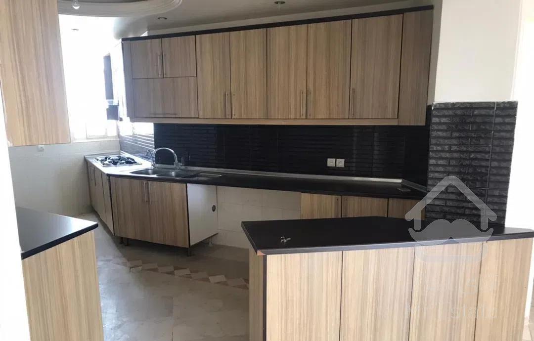 آپارتمان۱۴۰متر،سه خوابه