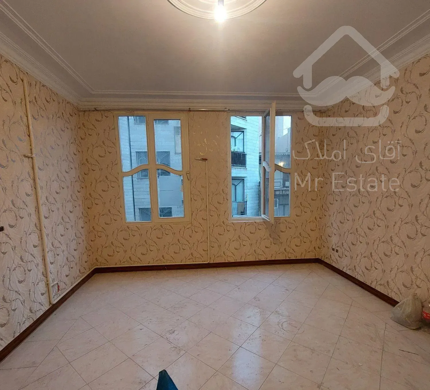 پیروزی پرواز/۵۱ متر/پارکینگ/انباری