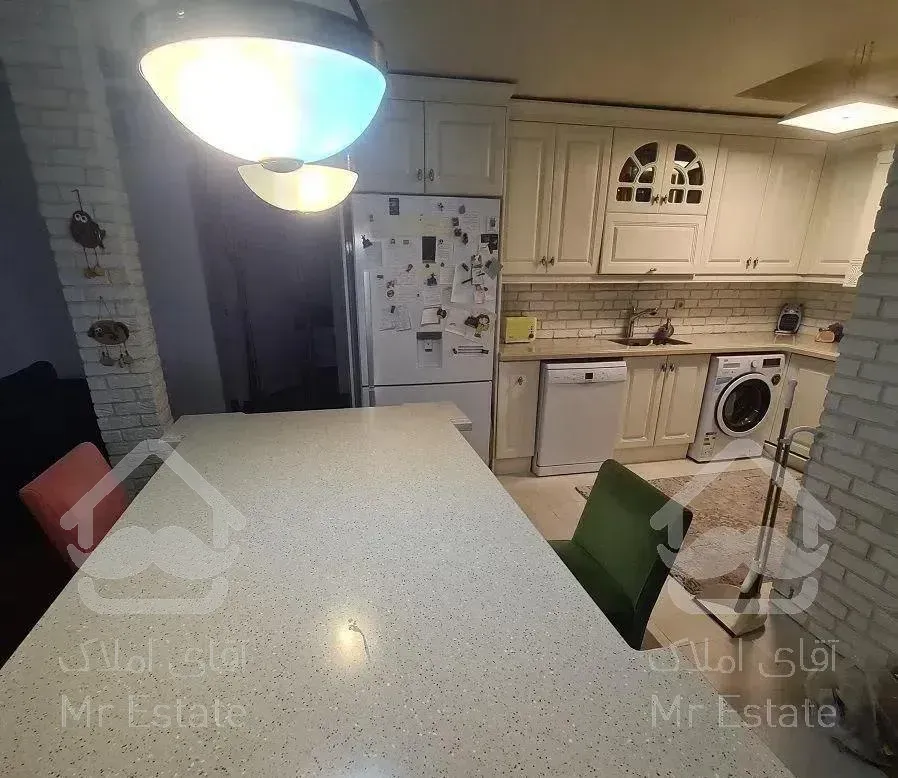 آپارتمان ۱۰۶ متری/دو خواب/گلچین شمالی