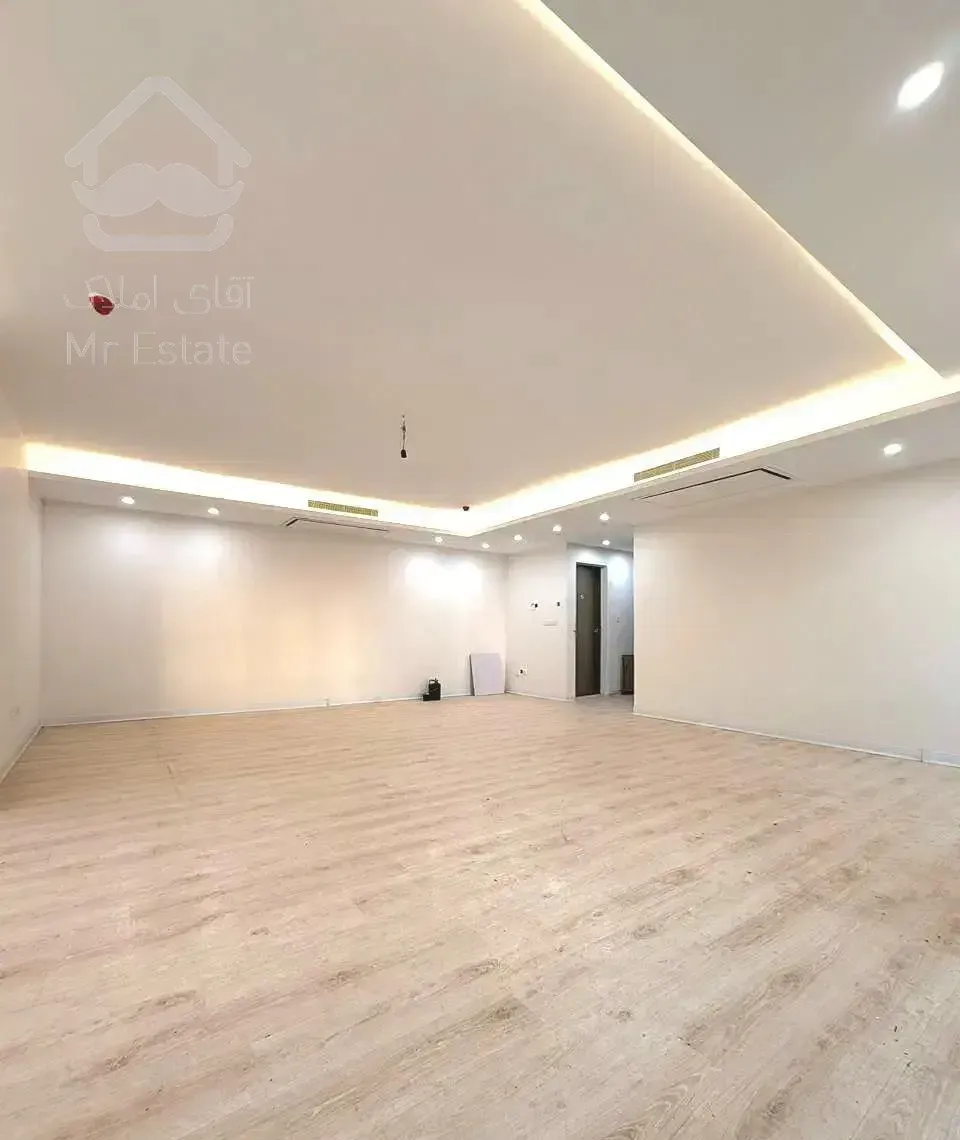 138 متر  سالن بزرگ  3 خواب کلید نخورده