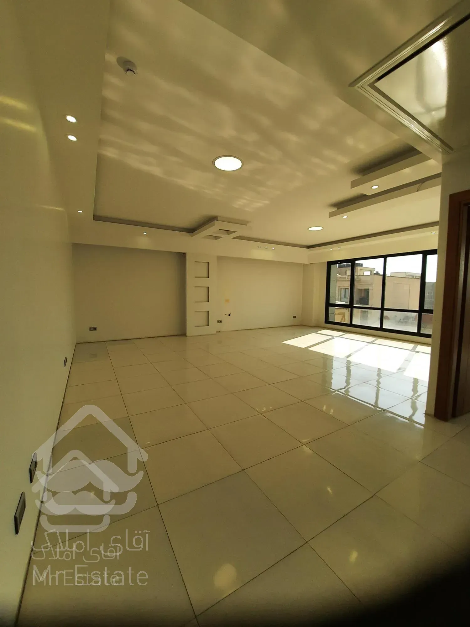 واحد70و80متری نوساز فلت ویو عالی جای پارک