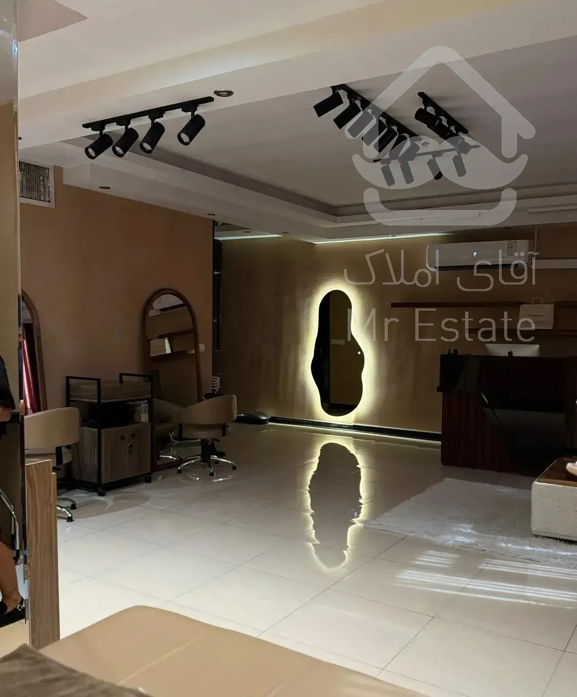 اجاره اتاق ۳۰ متری میز ناخن پدیکو تخت cip