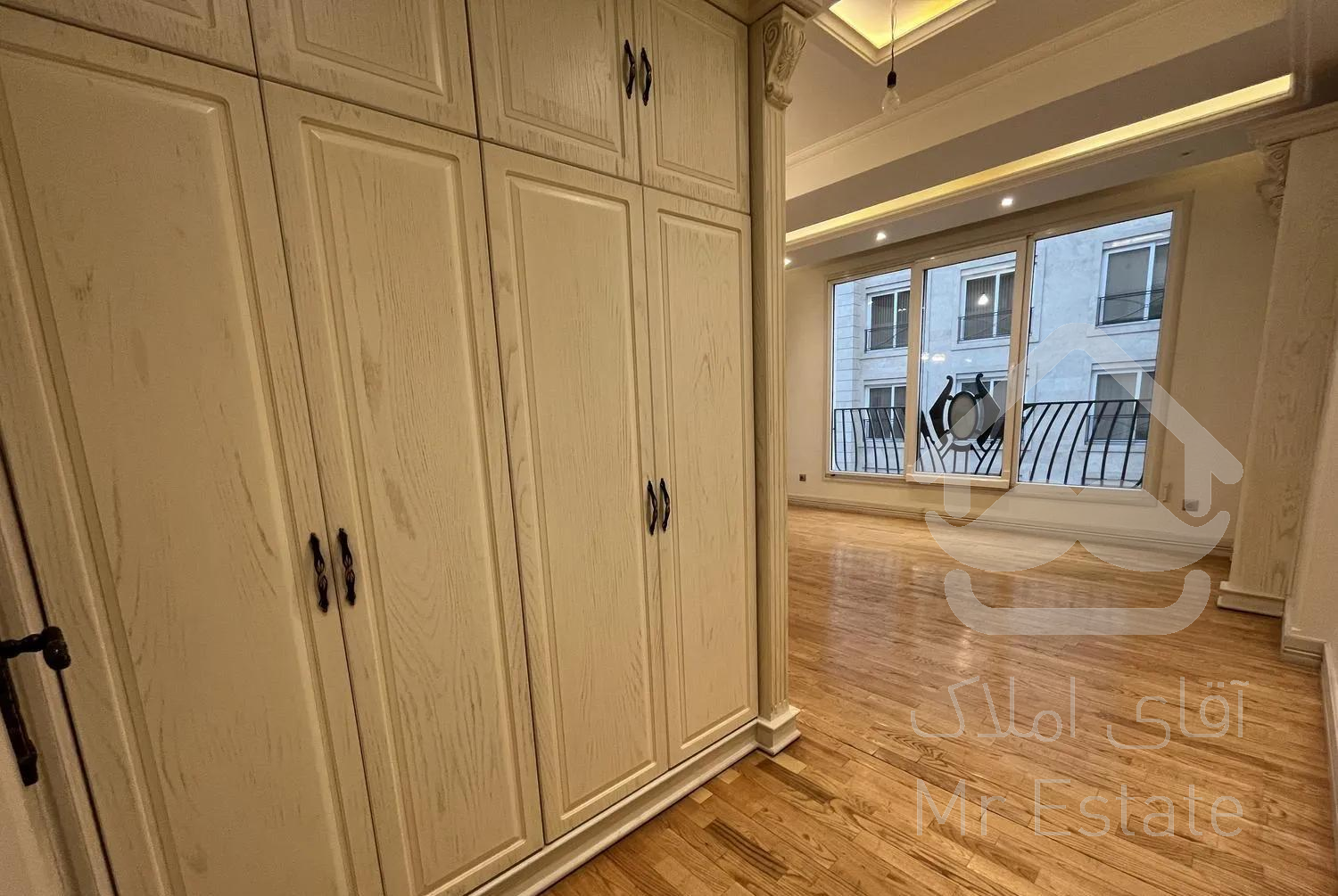 آپارتمان ۲۲۰ متر ۳ خواب گلسنگ/ ویو