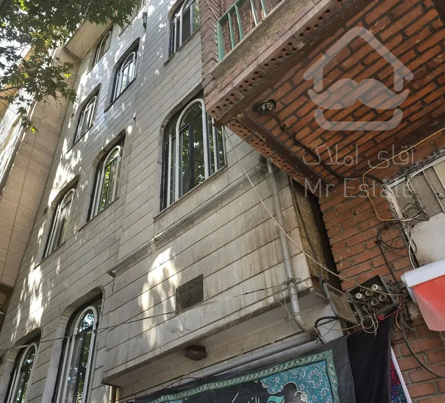 فروش آپارتمان ۷۲ متری ۲ خوابه طبقه ۳ در شمشیری