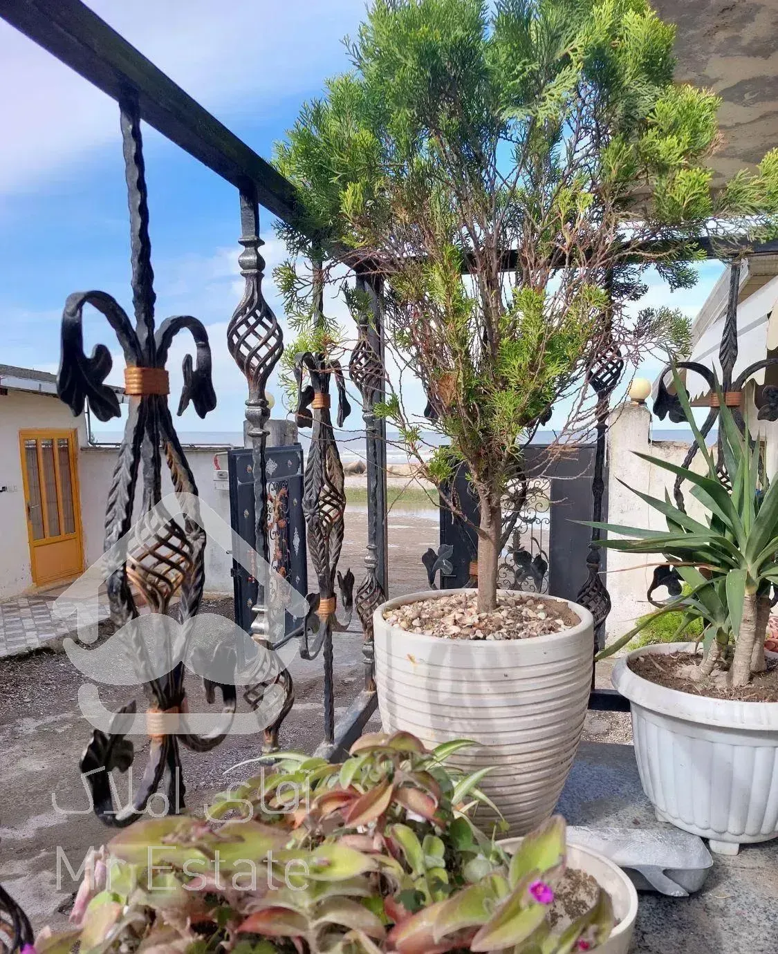 ویلا  آلاچیق دار پلاک اول دریا شیک مناسب تولد