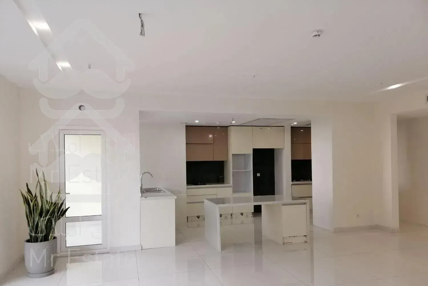 ونک آرارات سئول 180 متر با روف گاردن