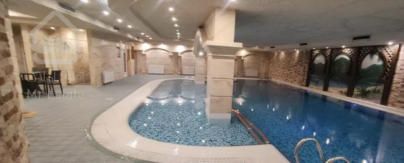 ۲۸۰ متر / ۴ خواب / ۳ پارکینگ / سند شخص / ۶سال ساخت