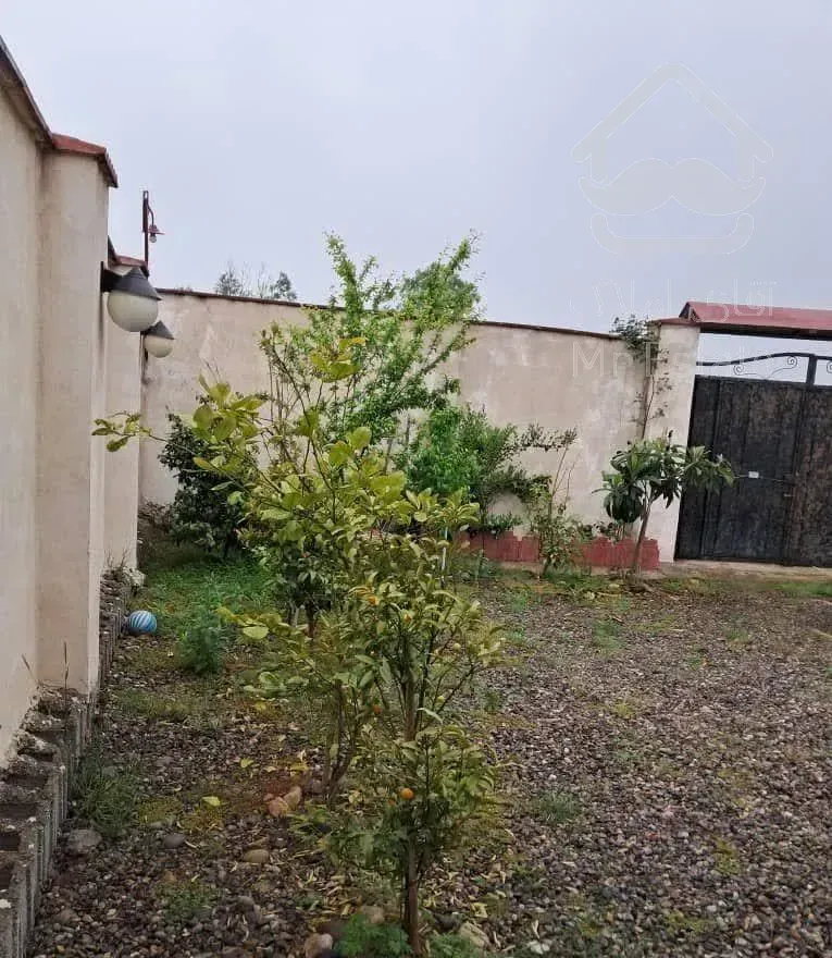 خانه ویلایی ۵۰ متری با ۲۰۵ متر زمین مسکونی