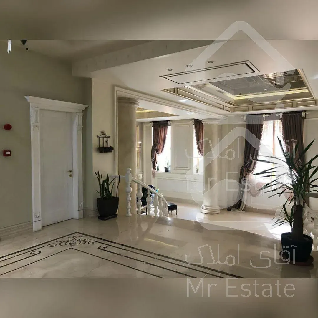 آجودانبه برج باغ برند 190متر ۳خواب ۳ پارکینگ سندی