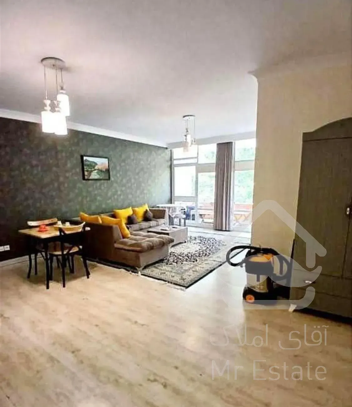 اگهی واقعی ۶۰متر ۷ساله تک واحدی غرق نور کن