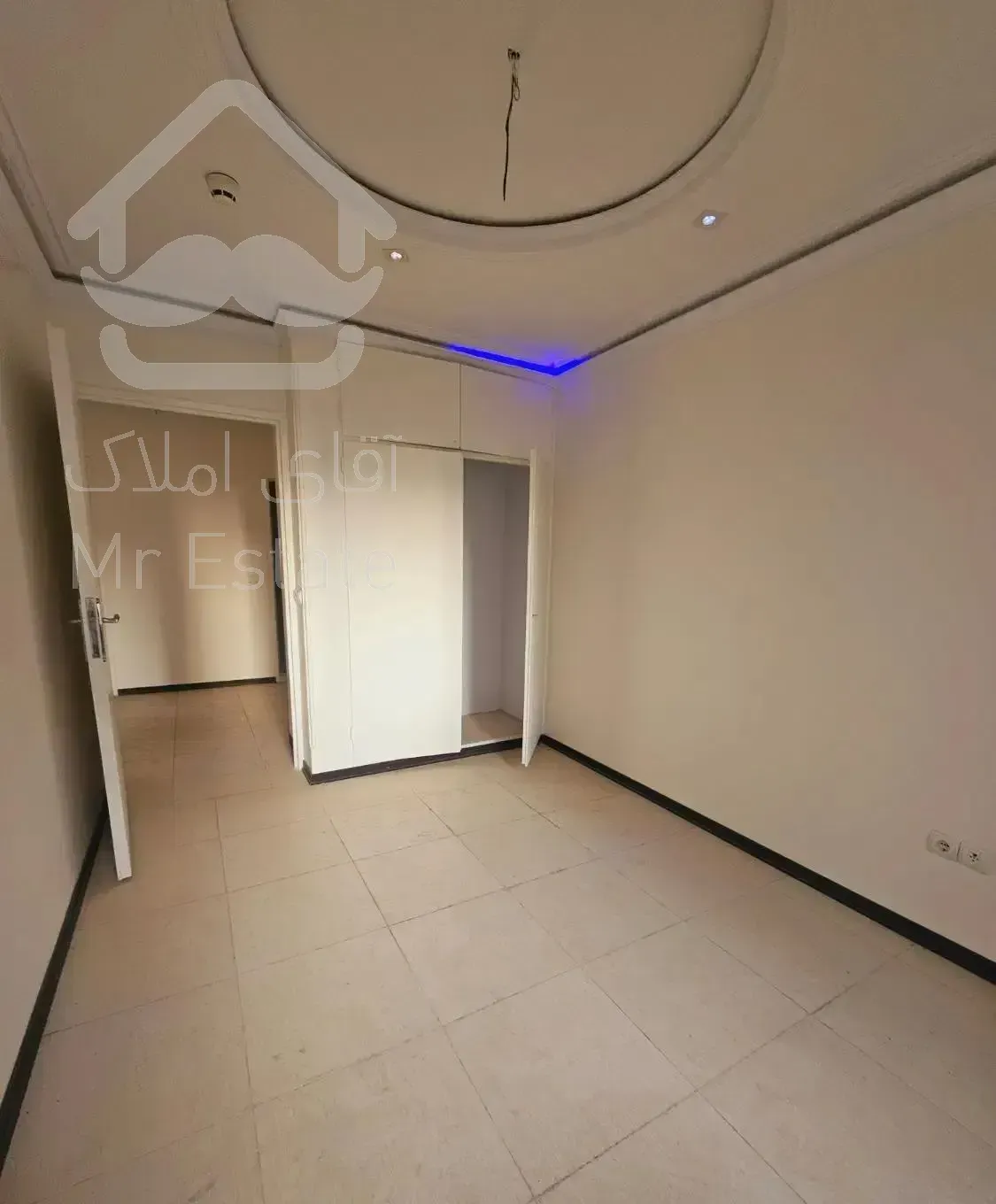 ۱۲۰متری با رهن چند ساله قابل مذاکره