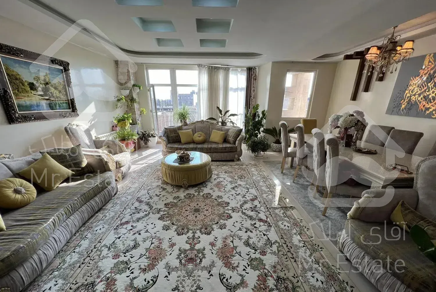 ۱۸۵ متر سه خواب//