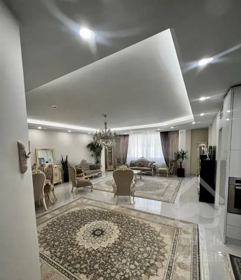 فروش آپارتمان ۱۲۳ متری،تک واحدی،سند تک برگ