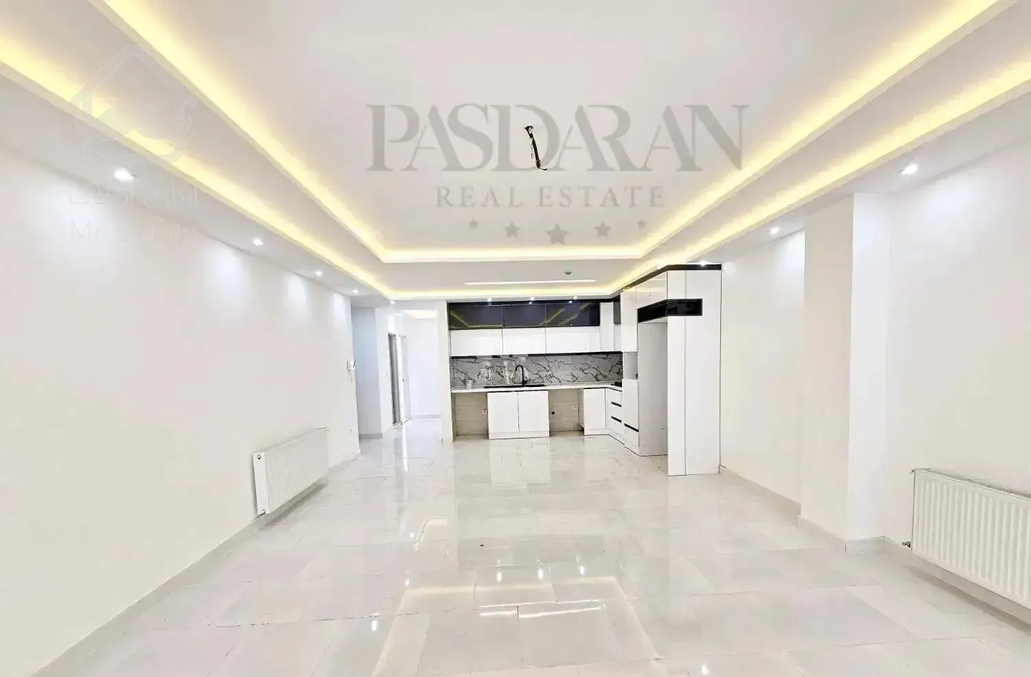 آپارتمان ۱۳۳ م کیلومتر ۳ پاسداران نوساز دید دریا.