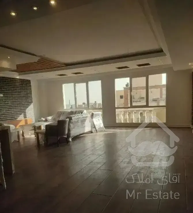 ۷۶ متر / ۲ خواب / خطی روبه افتاب / تاپ لوکیشن