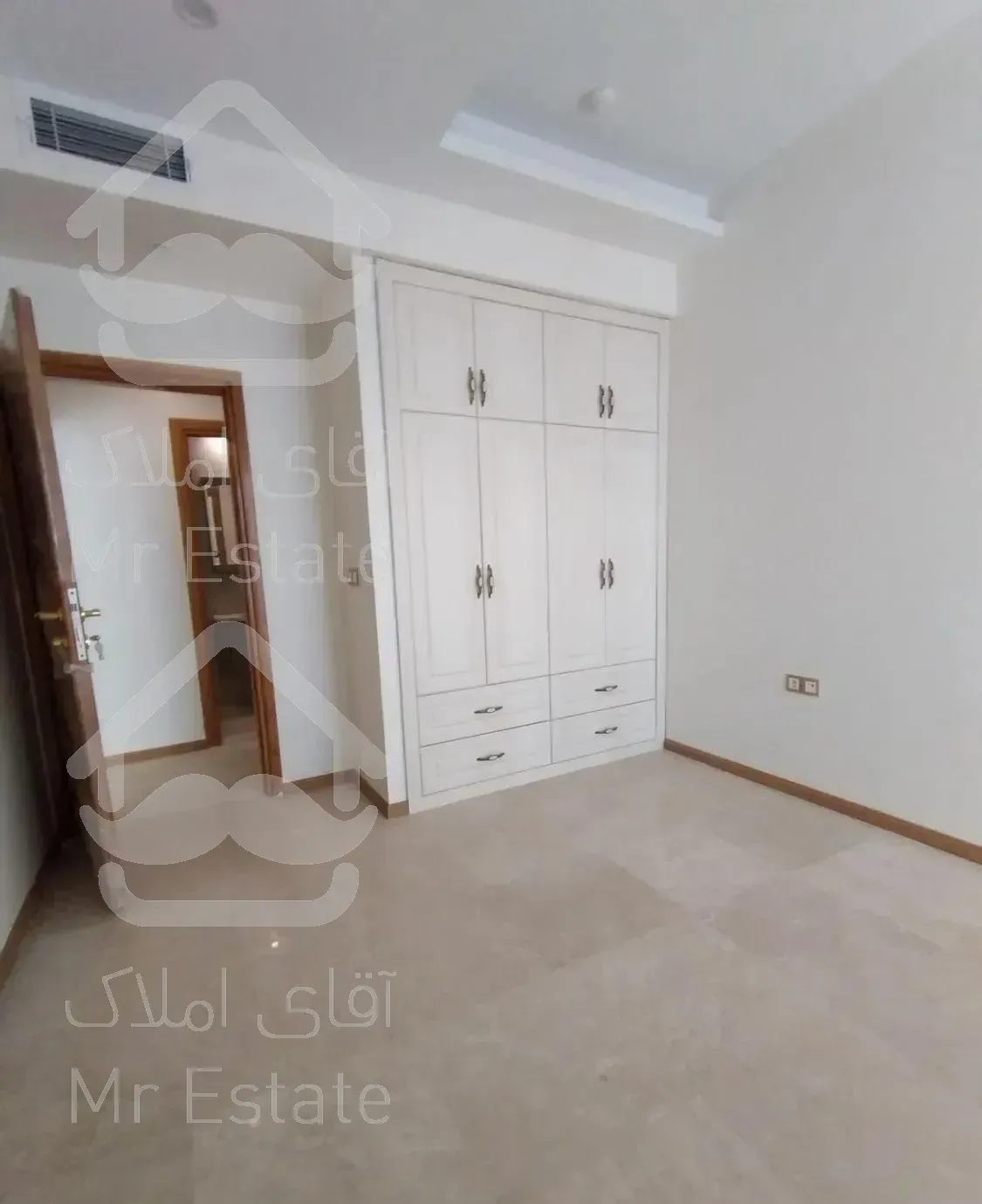 آپارتمان ۱۲۲ متر / ازگل / کلید نخورده/ آماده تحویل