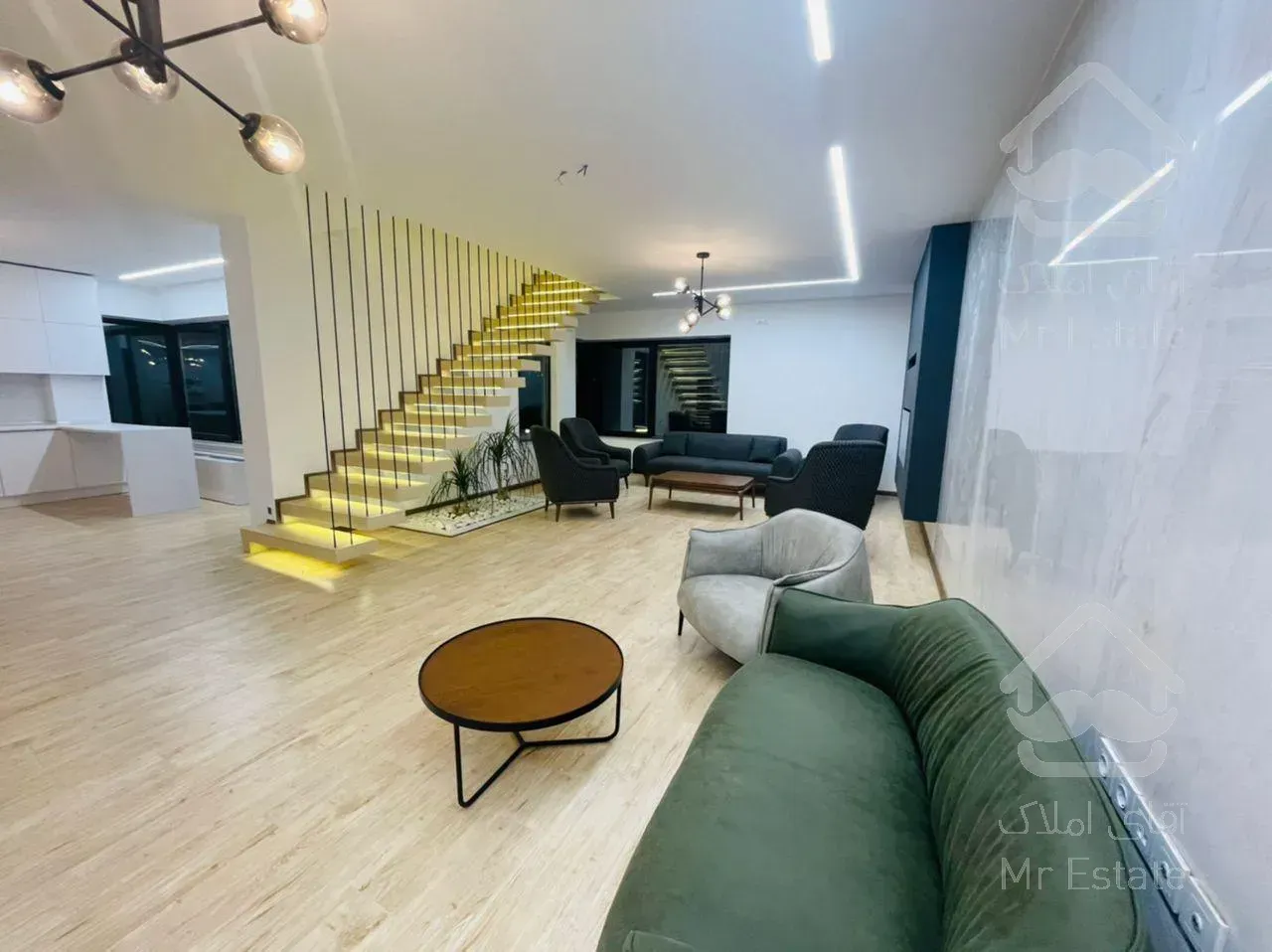 خرید ویلا تریبلکس 350 متری  ساری