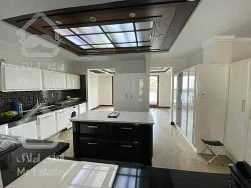 ۱۵۰متر - ۳خواب- چهاردیواری