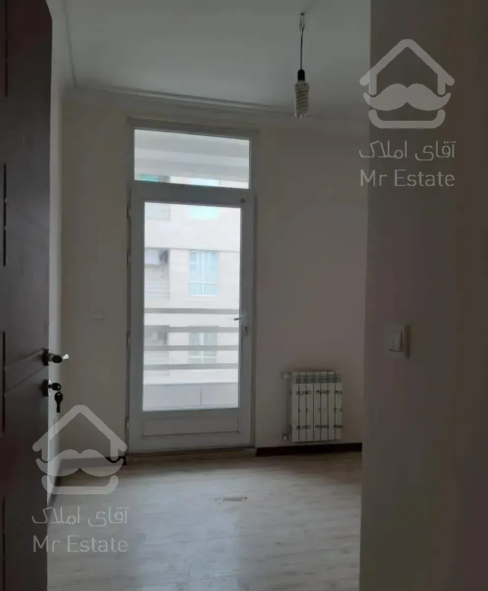 ۱۱۷متر سه خواب مجتمع هما ، ریاحی (کلید نخورده)