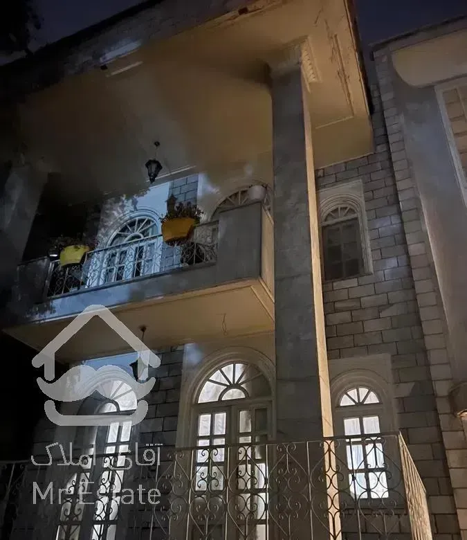 ۲۳۰ متر دولت خیابان بهمنی ۳ خواب