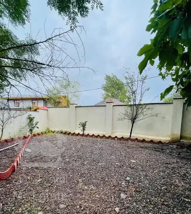 یک باغ ویلا ۶۰۰ متر سند تک برگ