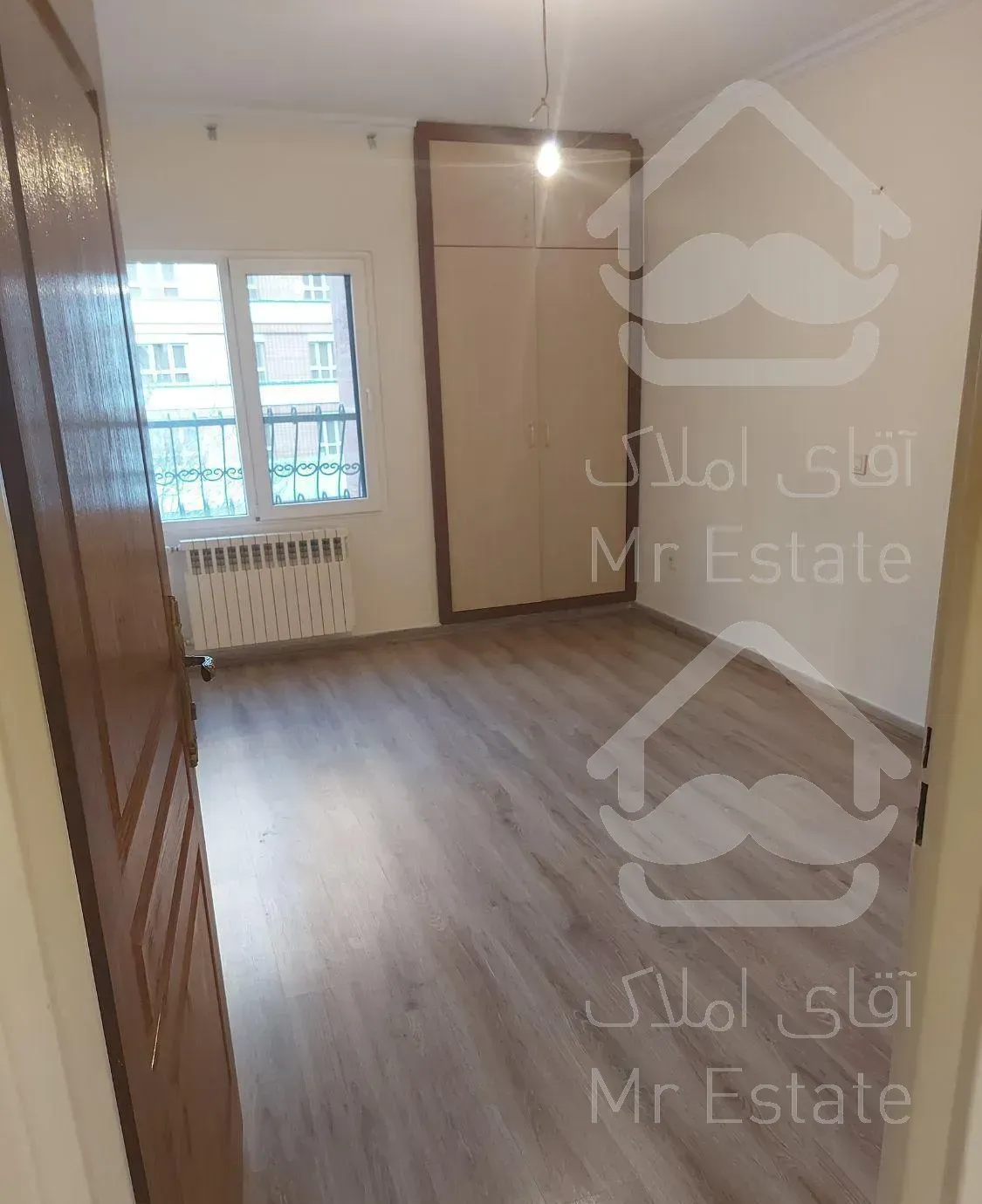 ۱۸۰متر تراس  فول امکانات دو پارکینگ