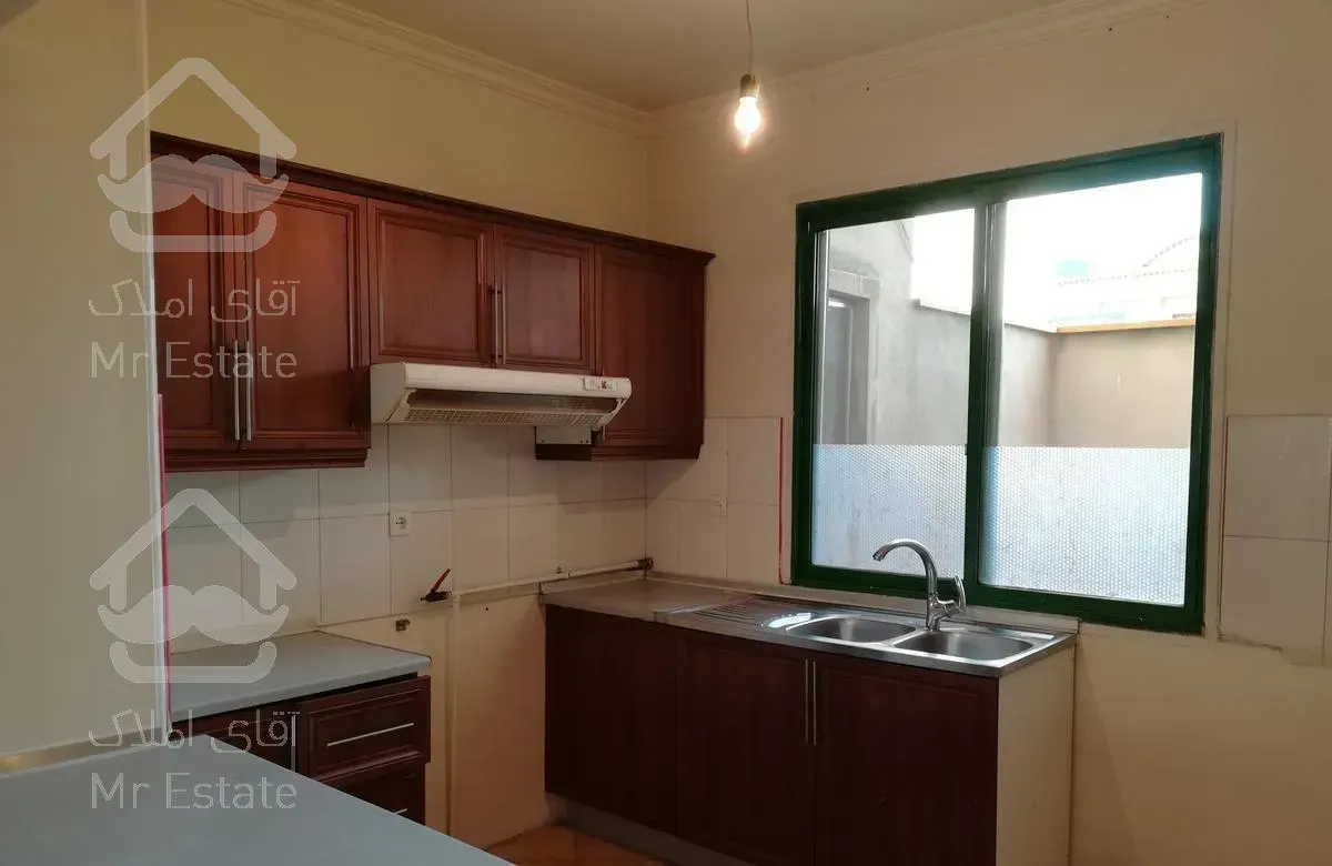 130 متر 3 خواب سعادت آباد بالای کاج ابتدای یکم