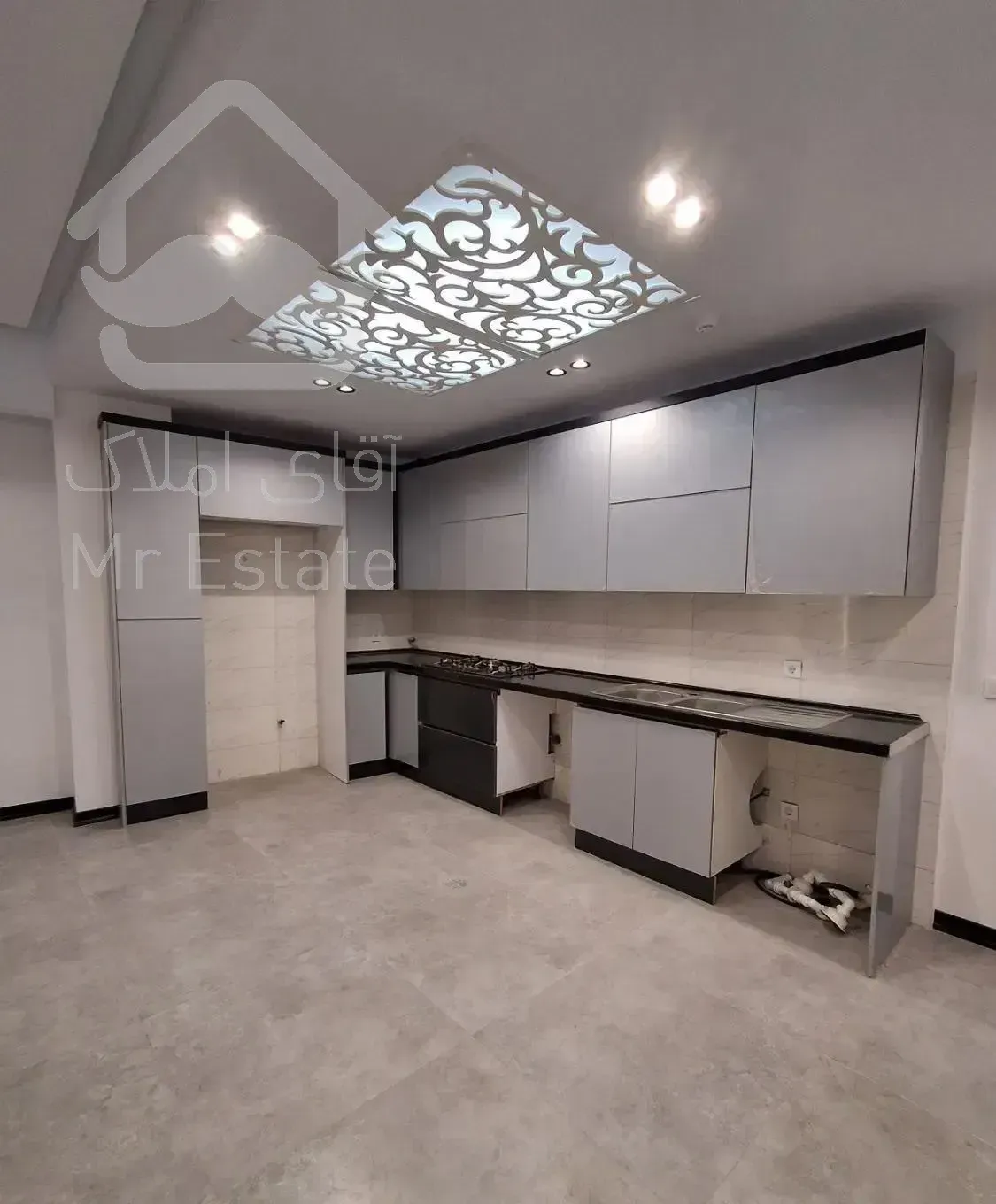 کریمی بخشی/۳ خواب ۱۳۰متر/ سند تکبرگ