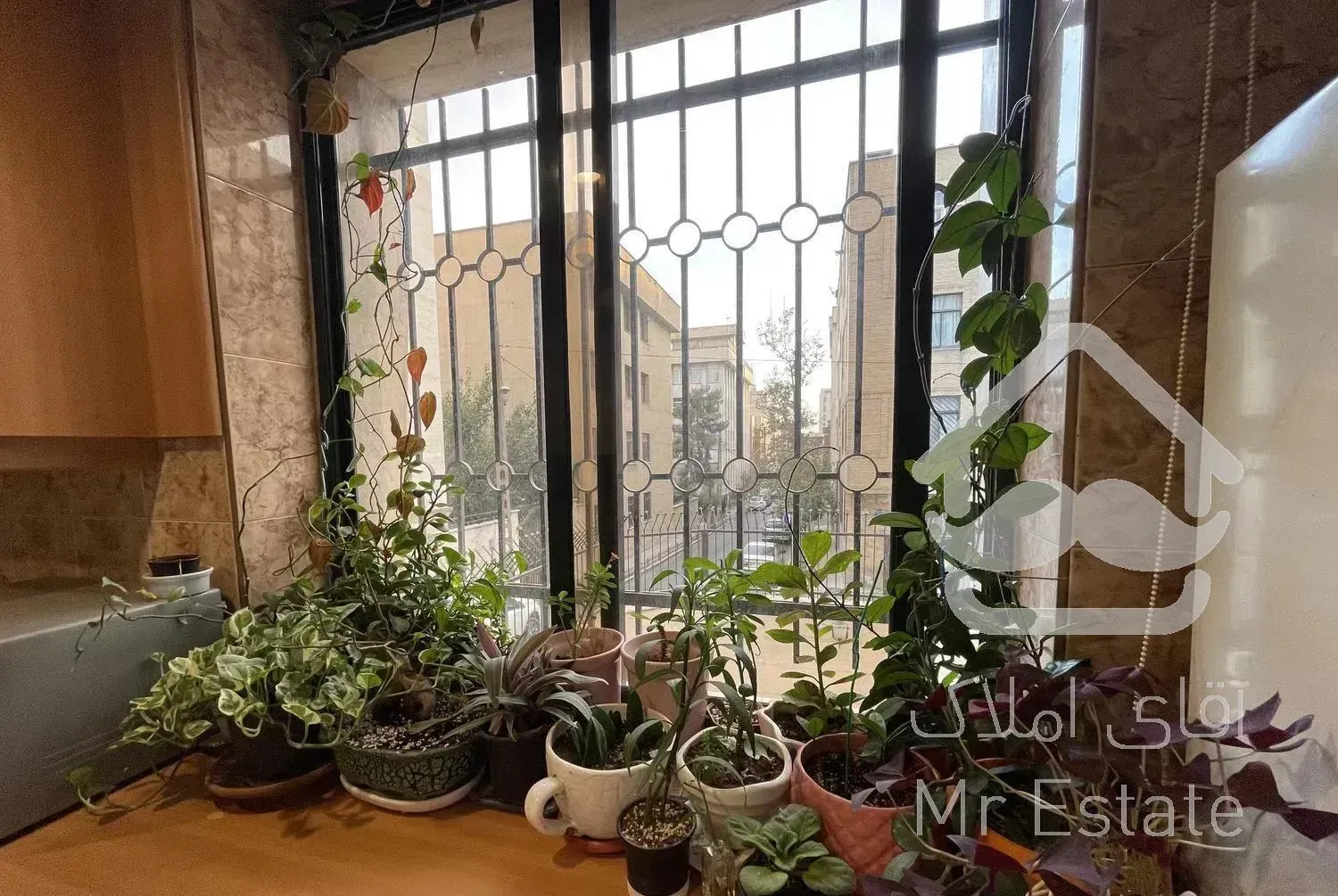 ۱۰۲متر*۲خواب*فول امکانات*غرق نور *قائم مقام