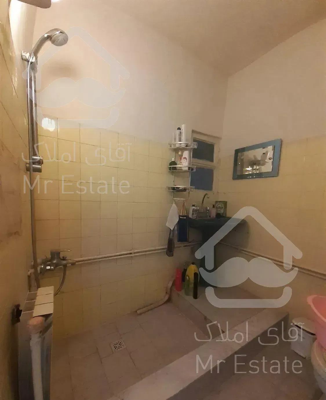 گیشا، ۱۸۳ متر، تکواحدی