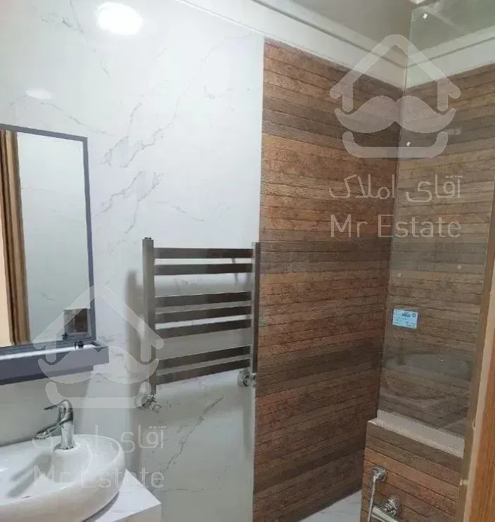 ۱۵۰مترکلیدنخورده تکواحدی شاهین شمالی سالن غرق نور