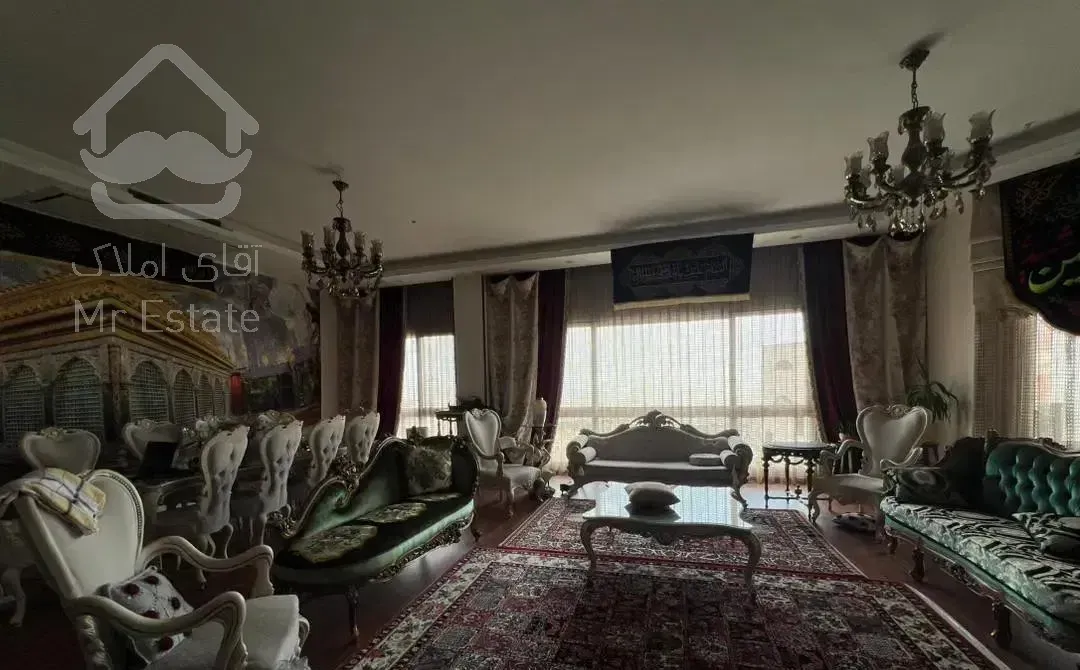 ۲۲۰متر نیاوران طبقات بالا