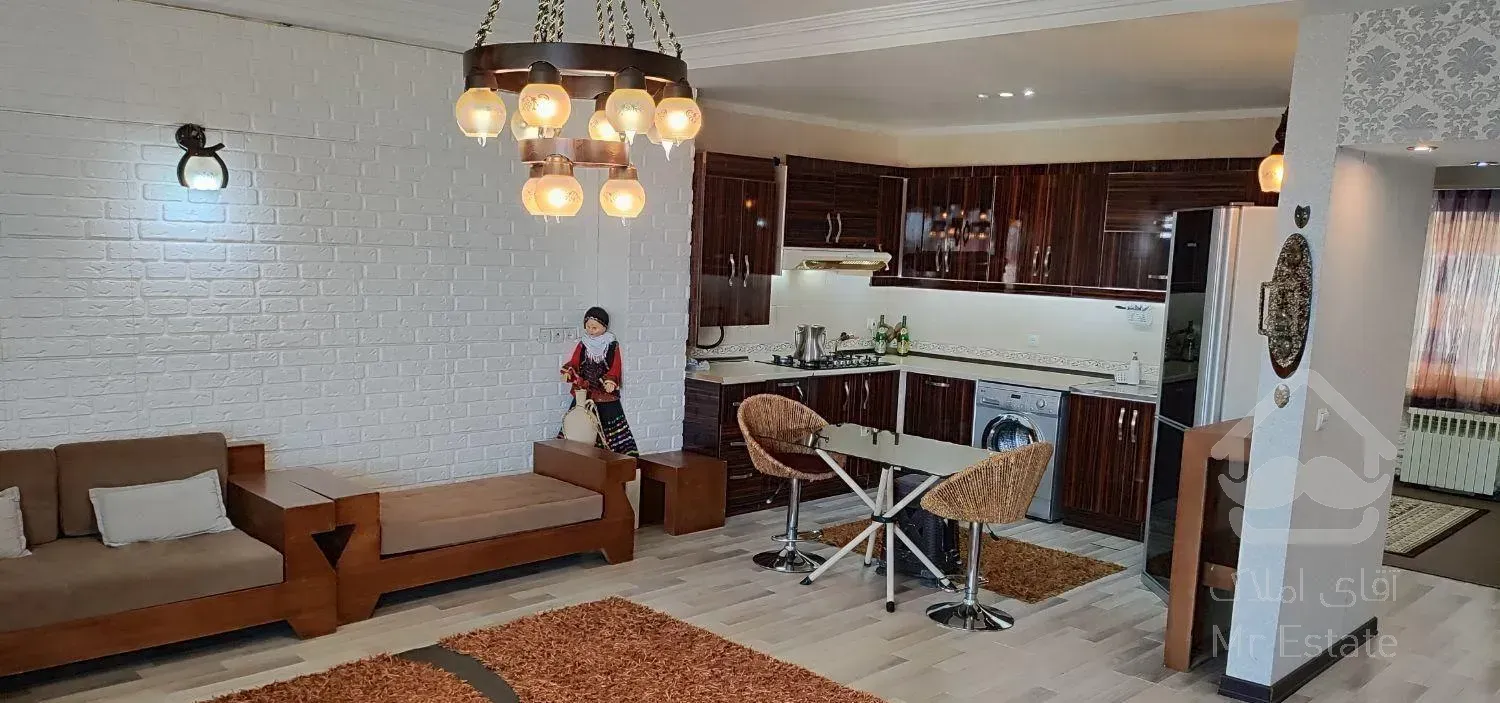 آپارتمان ۸۵ متری رو به دریا