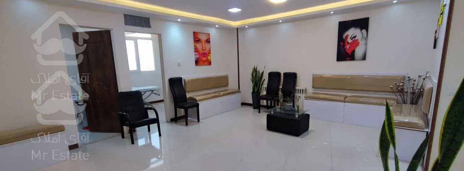 آپارتمان 100 متری 1400 جنب مترو