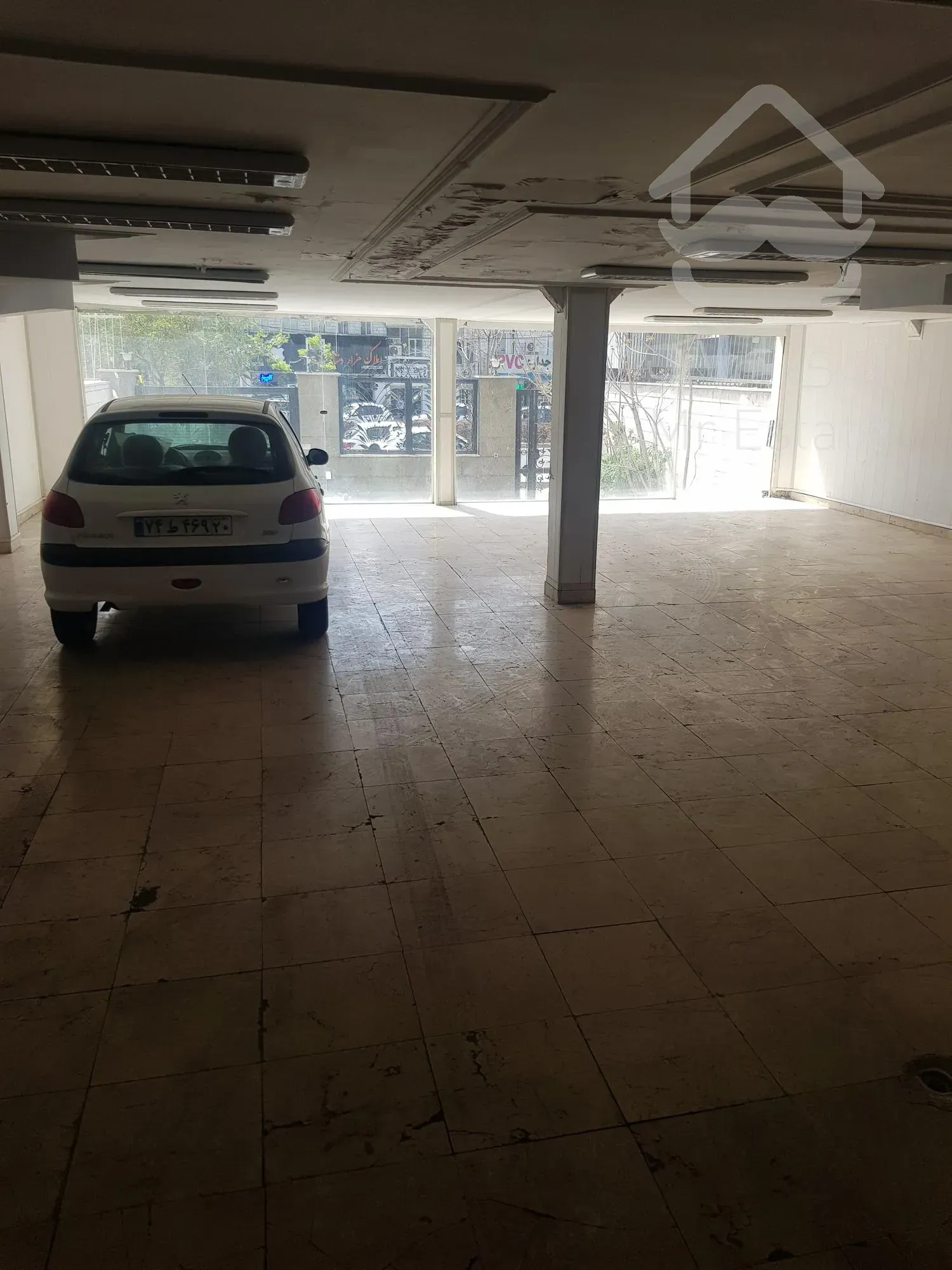 ۱۶۰ متری،سعادت آباد