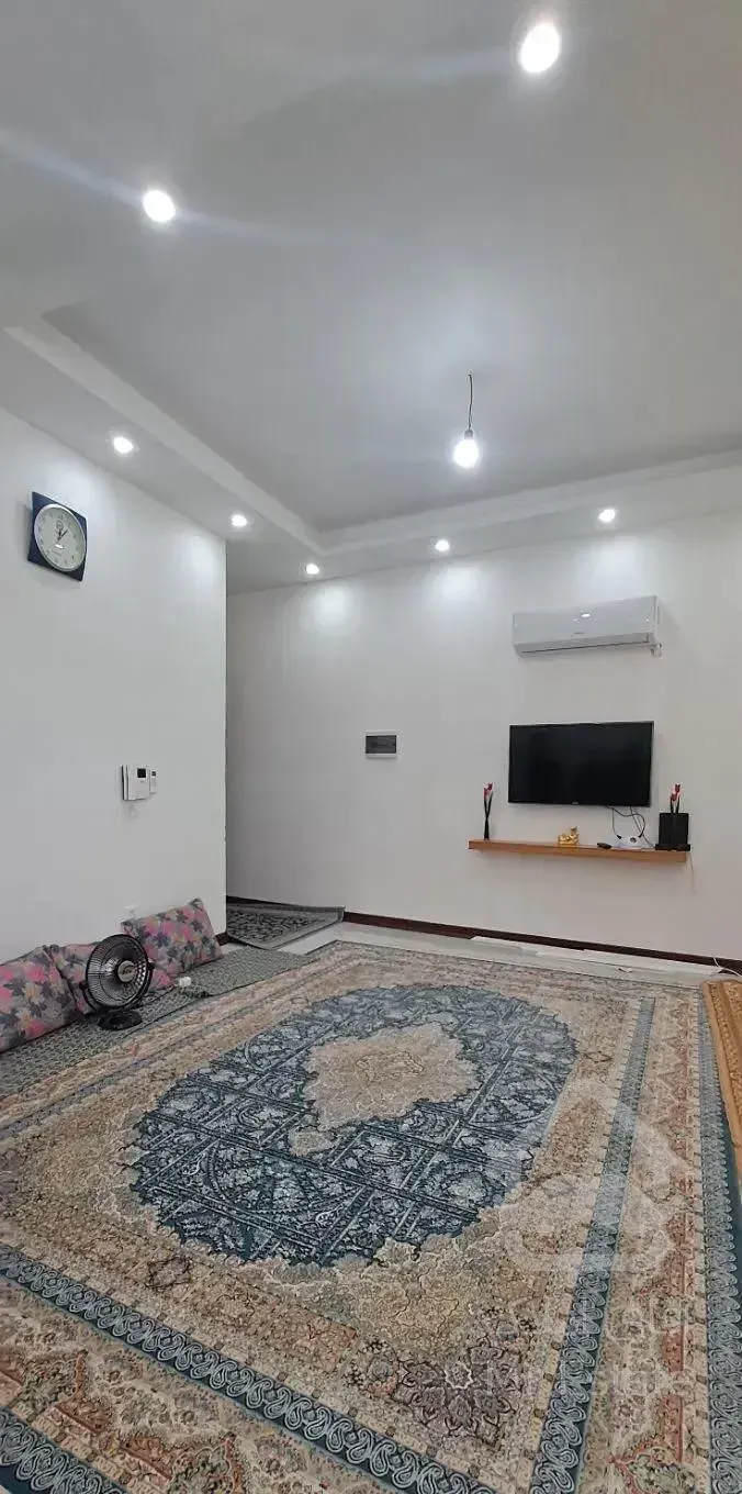 ۶۳متر طبقه ۳ سند تک برگ. املاک قیومی نیا