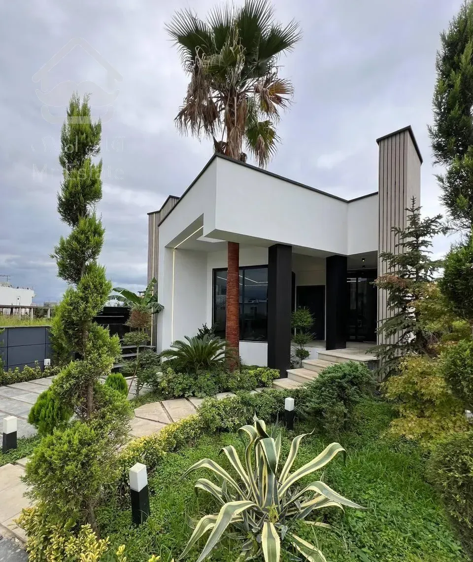 ویلا 500 متری/استخرداخلی/ مهندسی ساز/جاده‌دریا