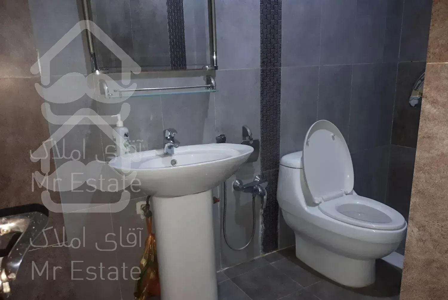 پاسداران (دروس) ۱۲۵ متر ۲خواب فول