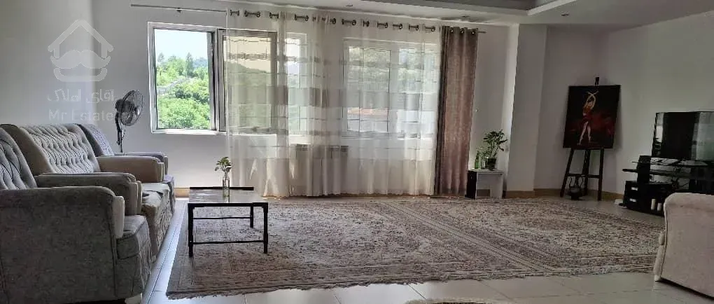 اجاره آپارتمان ۱۱۰ متری طبقه پنجم/ محوطه کاخ