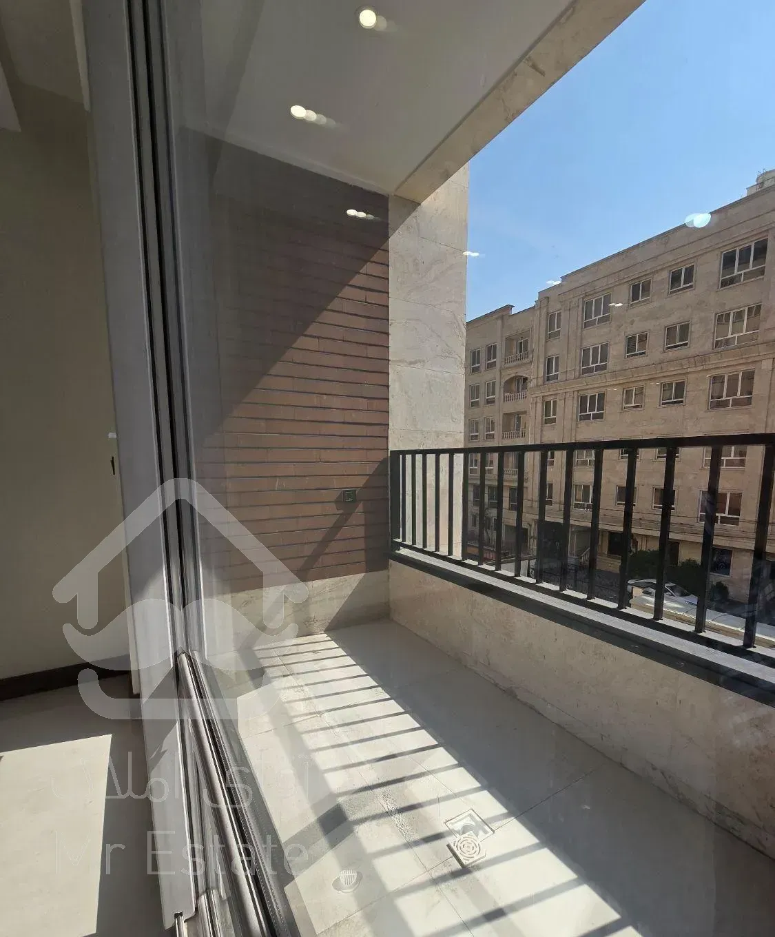 آپارتمان 120 متری نوساز لوکس اقدسیه