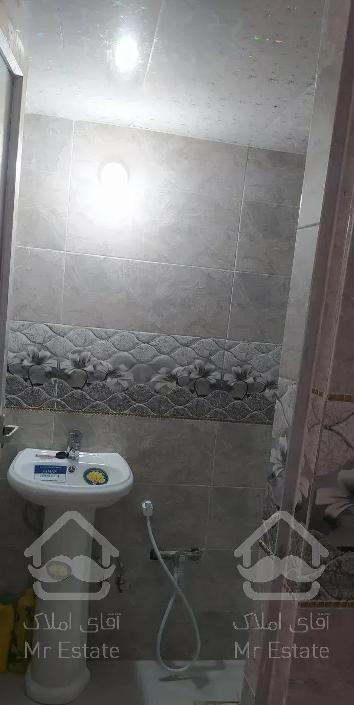 اجاره آپارتمان ۸۵متری طبقه دوم بازسازی شده تمیز