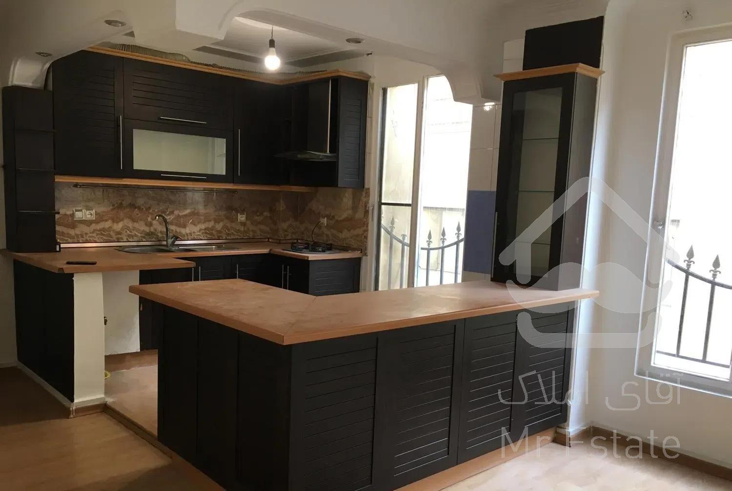 ۵۵متر کوی فردوس/سالن سرتاسر پرده خور/روبه آفتاب