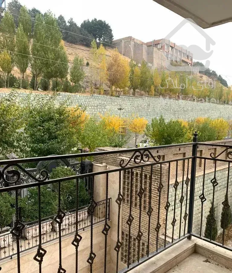 ۱۴۰ متر سه خوابه تراس