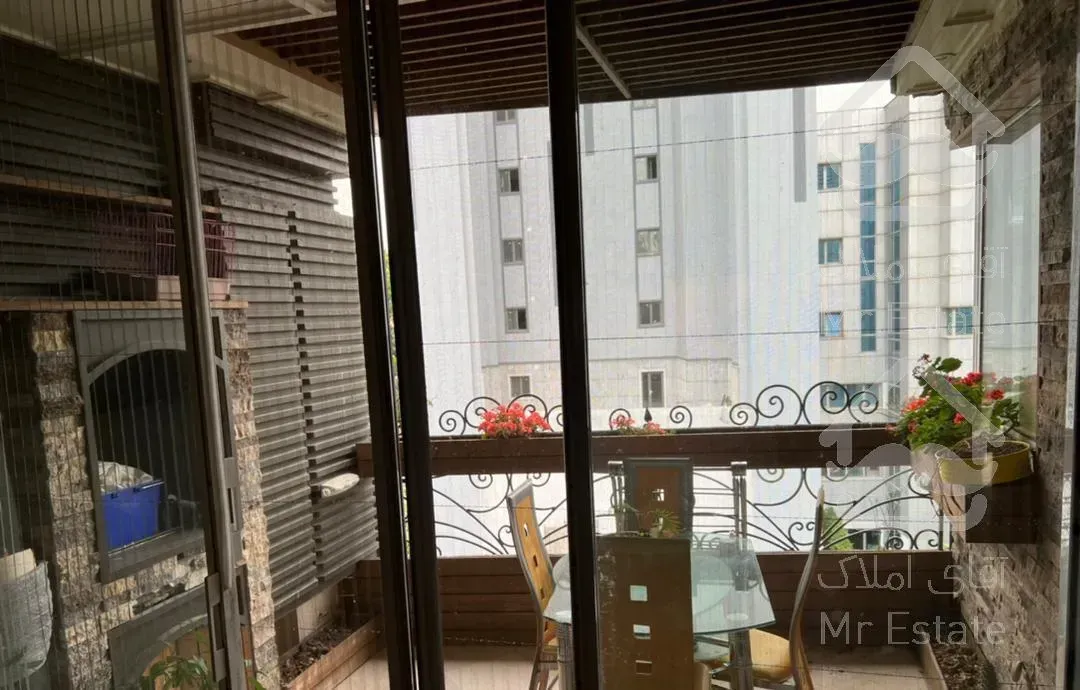 آپارتمان الهیه ۲۵۰متربا٣پارکینگ