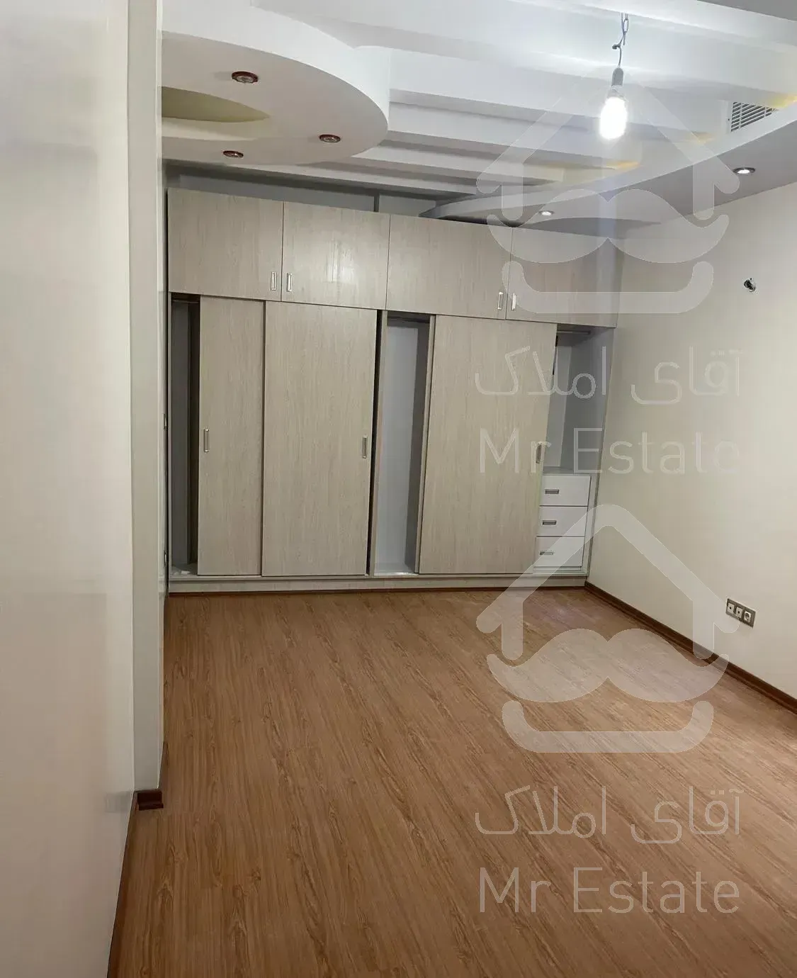 آپارتمان ١١٢ متر قبا رو به آفتاب