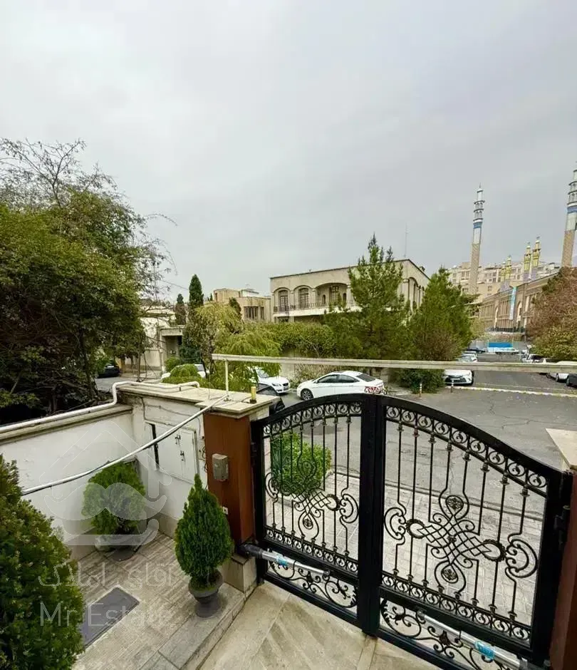 واحدویلایی لوکس/قیمت استثنایی/فضای سبز درختان میوه