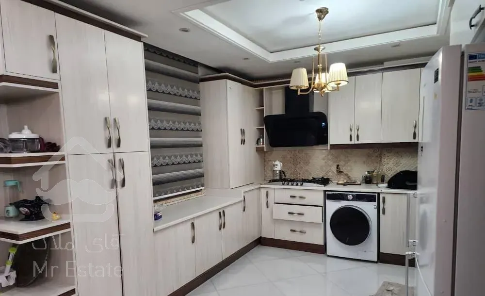 اپارتمان ۹۴ متر شهر صنعتی